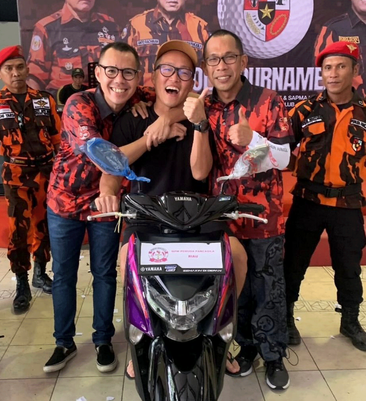 Peraih hadiah utama kejuaraan golf