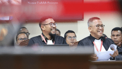 Kuasa Hukum Pemohon Dhimas Pradana memberi keterangan dalam sidang Perselisihan Hasil Pemilihan Umum Bupati (PHPU Bup) Perkara Nomor 173/PHPU.BUP-XXIII/2025 di hadapan Majelis Hakim Panel 2 yang dipimpin Wakil Ketua MK Saldi Isra dengan didampingi Hakim Konstitusi Ridwan Mansyur dan Hakim Konstitusi Arsul Sani, di Ruang Sidang Gedung II MK, Jakarta, Senin (13/1/2025). (Humas/Teguh)