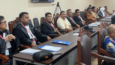 Penggugat Deri-Desni dan Kuasa Hukum Tidak Hadir, Hakim MK: Tak Sungguh-sungguh