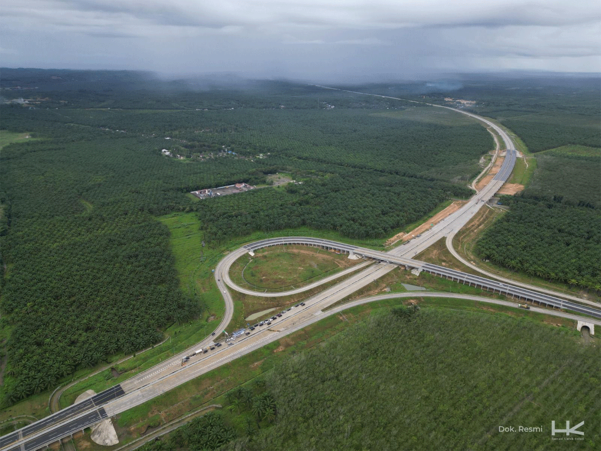 Jalan Tol Trans Sumatera yang dibangun Hutama Karya