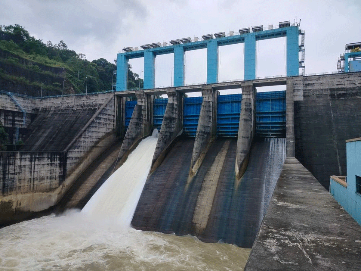 Pintu waduk Koto Panjang