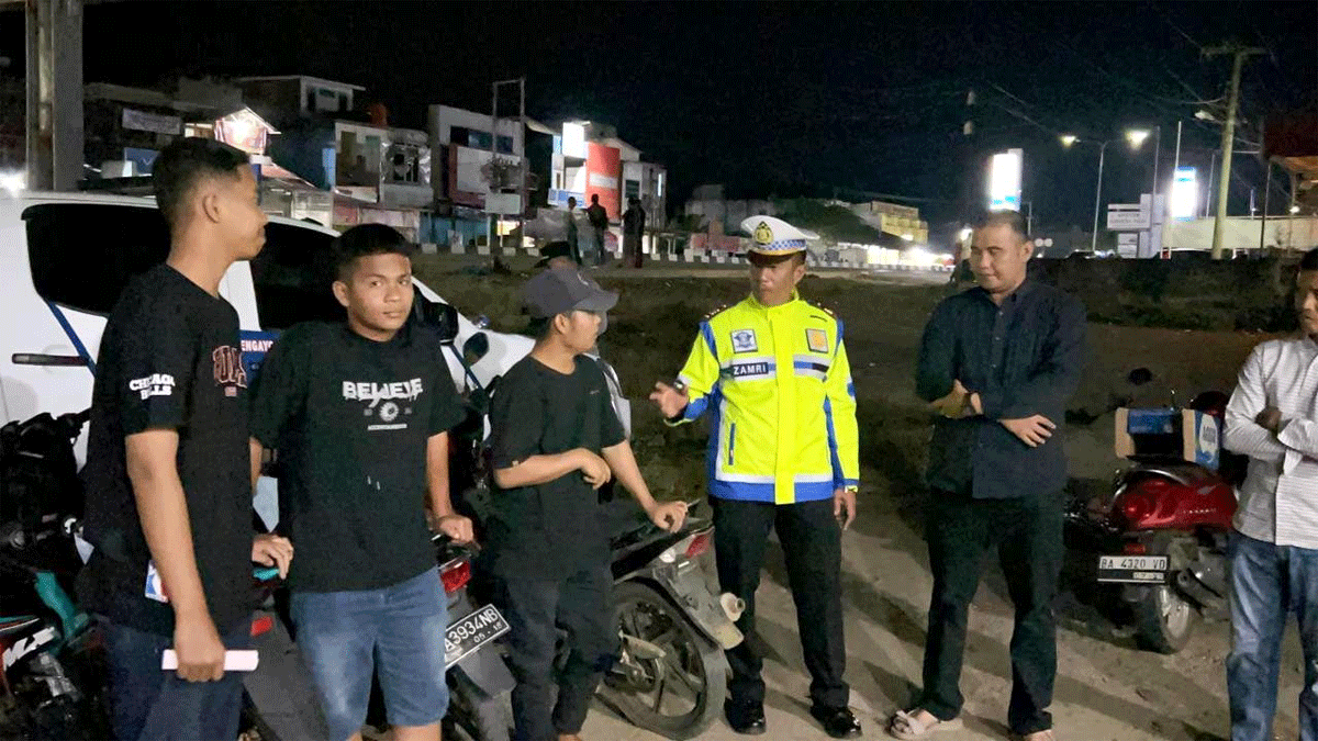 Polisi edukasi warga tentang bahaya balap liar