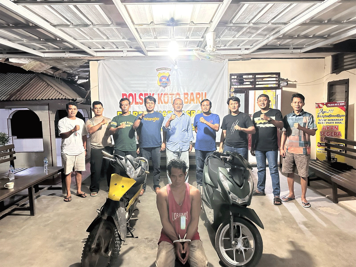 Pelaku dan barang bukti yang diamankan polisi