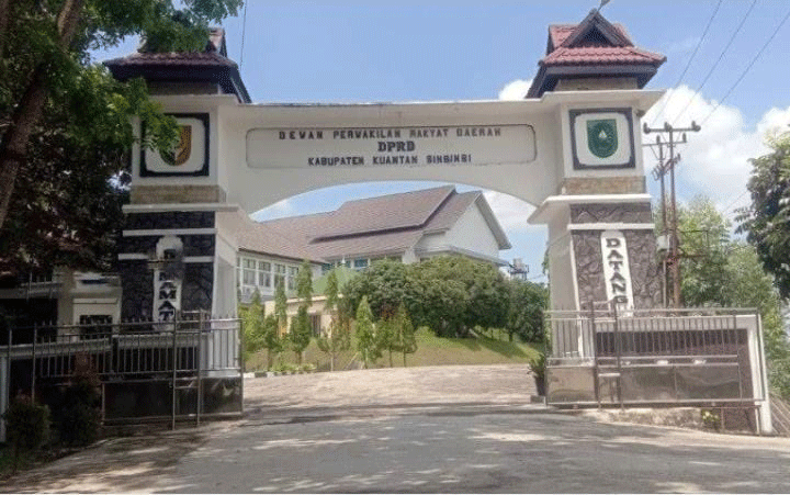 Gedung DPRD Kuansing