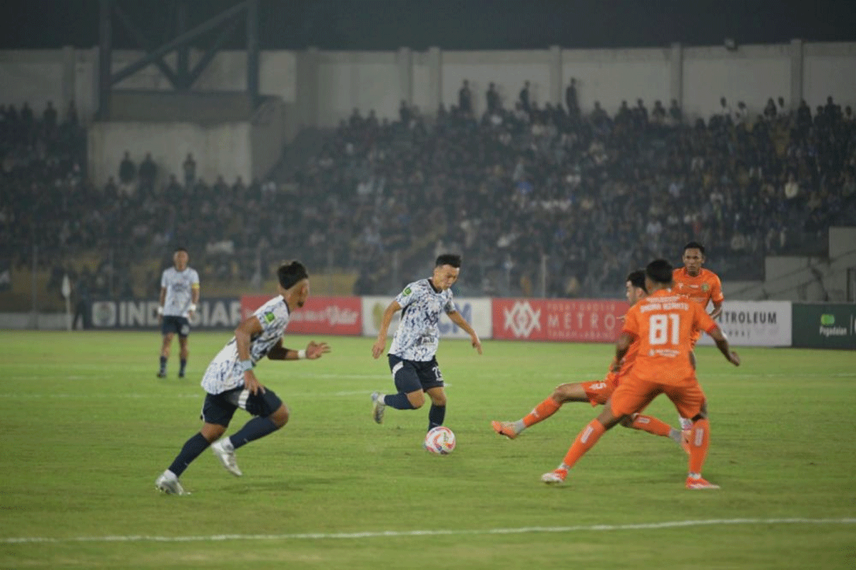PSPS bungkam Persiraja Banda Aceh dengan skor tipis 1-0 dalam laga babak delapan besar grup X di Stadion Kaharuddin Nasution Rumbai Pekanbaru, Selasa (11/2/2025) malam.