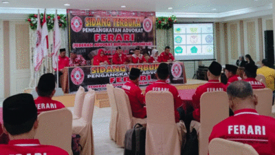 Dewan Pimpinan Pusat (DPP) Federasi Advokat Republik Indonesia (FERARI) kembali menunjukkan komitmen dalam mencetak advokat profesional dengan menggelar pengangkatan dan pembekalan advokat Angkatan X di Hotel Danau Toba Internasional, Medan, Kamis (10/32025).