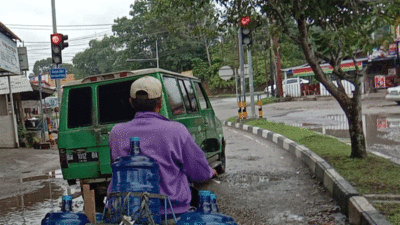 Teganya Pemerintah Kabupaten Kuansing, Bertahun-tahun Jalan Rusak, Dibiarkan Begitu Saja Tanpa Perbaikan