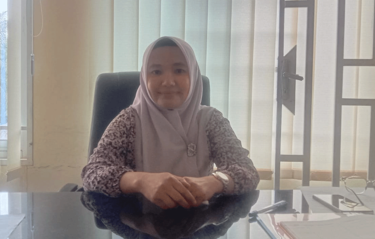 Penjabat Kepala Desa Tanjung Pauh, Mariati Popilia
