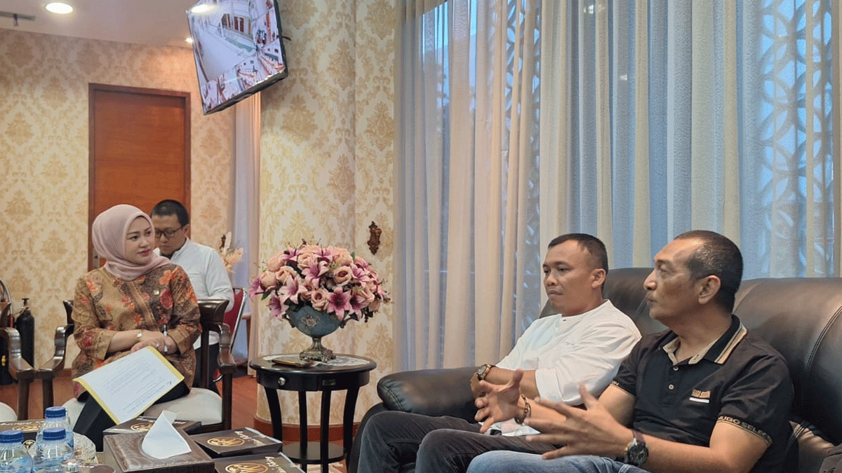 Ketua DPRD Sumut, Erni audiensi dengan KoJAM, Jumat (28/2/2025) di ruang kerjanya.