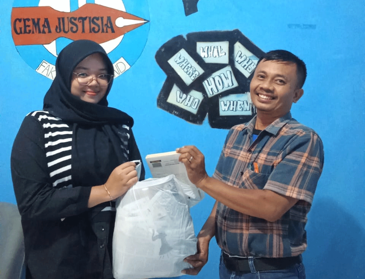 Penyerahan buku