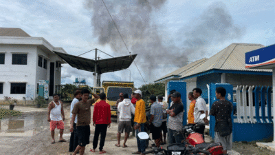 Saluran Air Tersumbat, Warga Desa Tanjung Mulia Unjuk Rasa di PT ABM, Minta Perusahaan Peduli Terhadap Lingkungan