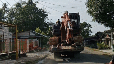 Alat berat yang sebelumnya digunakan untuk menambang Galian C akhirnya tinggalkan lokasi.