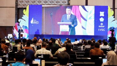Wakil Menteri Agraria dan Tata Ruang/Wakil Kepala Badan Pertanahan Nasional (Wamen ATR/Waka BPN), Ossy Dermawan beri pemaparan dalam seminar