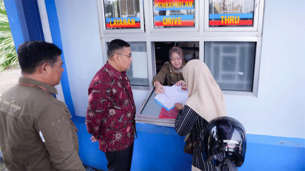 Layanan drive thru di Kantor Pertanahan Kabupaten Kendal