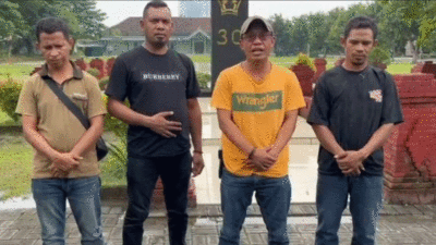 Debt collector minta maaf