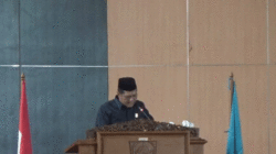 Anggota DPRD dari PAN sampaikan pemandangan umum di DPRD Dharmasraya.