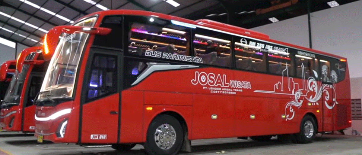 Bus baru Josal Wisata. (YouTube Adiputro)