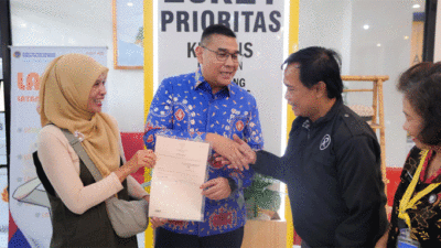 Kunjungi Kantah Kabupaten Kulon Progo, Wamen Ossy sosialisasikan keunggulan sertipikat elektronik ke masyarakat