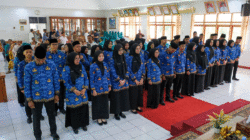 Mereka yang menerima SK dari Bupati Tanah Datar. (Prokopim)