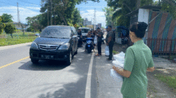 Subdenpom 1/5-3 Pangkalan Brandan melaksanakan Jumat Berkah, di depan Markas Subdenpom 1/5-3, Jalan Lintas Medan-Banda Aceh, Kelurahan Sei Bilah, Kecamatan Sei Lepan, Kabupaten Langkat, Jumat (9/5/2025).