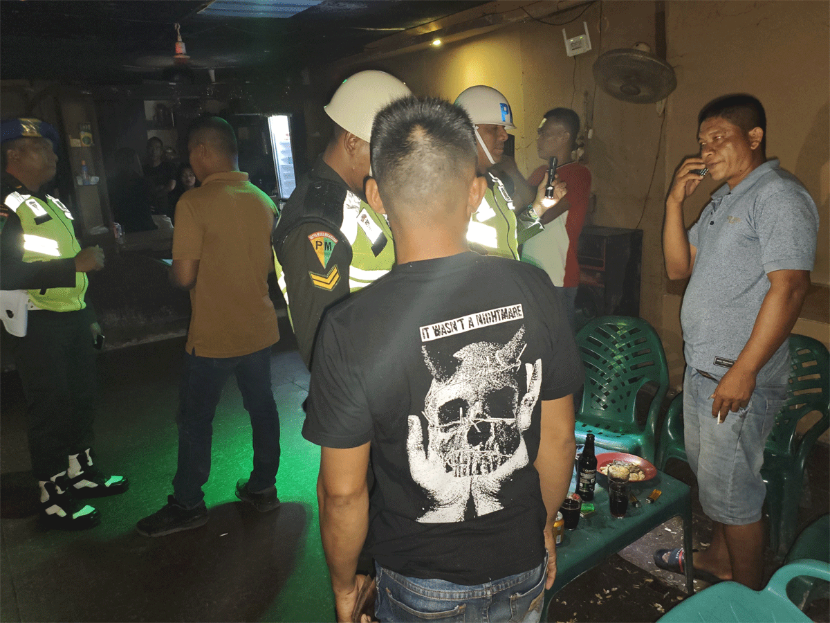 Untuk menjaga disiplin dan menegakkan aturan di lingkungan TNI AD, Subdenpom I/5-3 Pangkalan Brandan menggelar razia di sejumlah tempat hiburan malam dalam rangka Operasi Gaktib Polisi Militer Waspada Wira Piso Triwulan II TA 2025, Sabtu malam hingga Minggu dinihari, (10–11 Mei 2025).