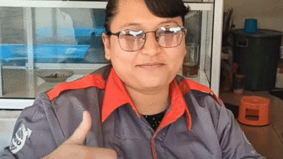 Mbak Monic, sang driver Al Hijrah