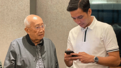 Sjofjan Wanandi dan Wali Kota Riyanda Putra.