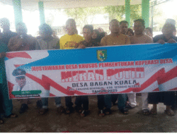Warga Bagan Kuala Pilih Pengurus Koperasi Merah Putih Secara Demokratis