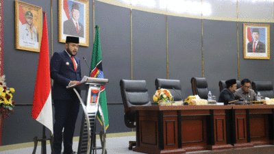 Rapat paripurna DPRD Padang dengan agenda penyampaian Rancangan Peraturan Daerah (Ranperda) Rencana Pembangunan Jangka Menengah Daerah (RPJMD) 2025–2029 oleh Wali Kota Fadly Amran.