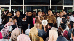 Temui Warga yang Demonstrasi, Bupati Bungo Tegaskan Komitmen Tidaklanjuti Dugaan Penyalahgunaan Dana Desa