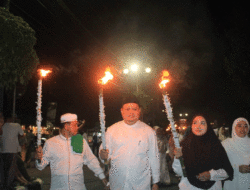Diikuti Ratusan Peserta, Wakil Bupati Bungo Lepas Pawai Obor