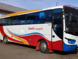 Menolak Menyerah, Bus Jatra Pemain Senior di Lintasan Sumbar-Jambi 3 Menolak Menyerah, Bus Jatra Pemain Senior di Lintasan Sumbar-Jambi