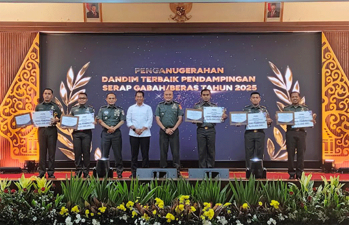 Penerima penghargaan foto bersama.