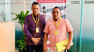 Muflihun bersama kuasa hukum.