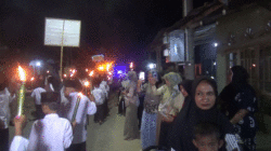 Pawai Obor Meriahkan Penyambutan Tahun Baru Islam di Nagari Sikabau