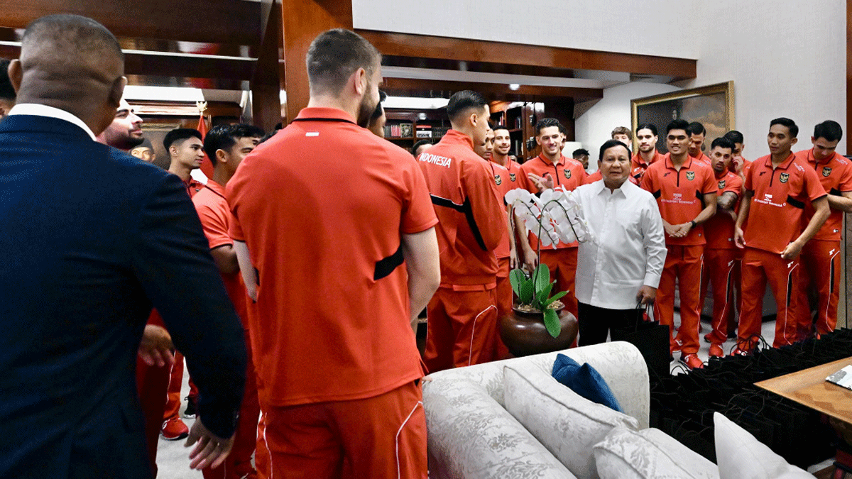 Pemain timnas Indonesia bersama Presiden Prabowo Subianto. (pssi)