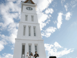Titiek Soeharto Terkesima dengan Keunikan Angka 4 di Jam Gadang 11 Titiek Soeharto Terkesima dengan Keunikan Angka 4 di Jam Gadang