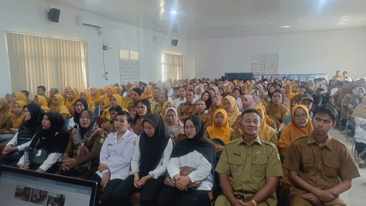 Para ASN dan guru ikuti sosialisasi.