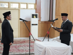 Dilantik Jadi Penjabat Sekdakab Bungo, Bupati Dedy Minta Donny Iskandar Gerak Cepat