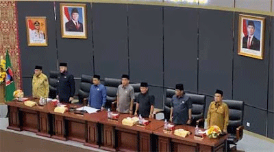 Paripurna di DPRD Padang.