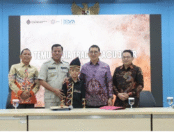 Temui Menteri Kebudayaan, Bupati Kuansing Usul Pacu Jalur Didaftarkan ke UNESCO 8 Temui Menteri Kebudayaan, Bupati Kuansing Usul Pacu Jalur Didaftarkan ke UNESCO