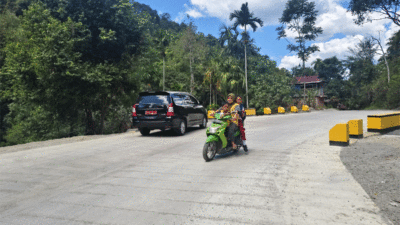 Jembatan yang dulu putus kini bagus kembali.