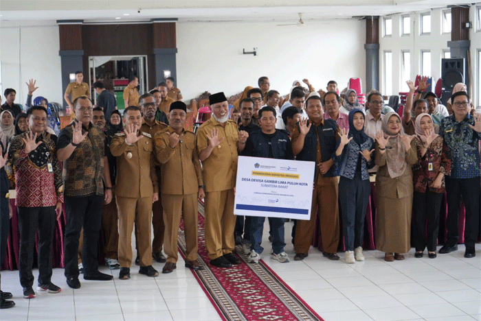 Pemerintah Provinsi Sumatera Barat menggandeng Kantor Wilayah Direktorat Jenderal Perbendaharaan (DJPb) Sumbar untuk meningkatkan kualitas dan daya saing komoditas gambir di Kabupaten Limapuluh Kota. Kolaborasi itu diwujudkan dalam program bertajuk pendampingan desa devisa.
