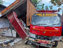 Armada Pemadam Kebakaran Milik Pemkab Solok Kecelakaan Saat Menuju TKP Kebakaran