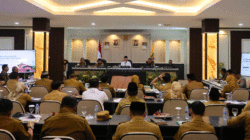 Menteri NUsron Wahid rakor bersama kepala daerah di Lampung.