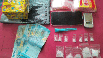 Barang bukti yang diamankan polisi.
