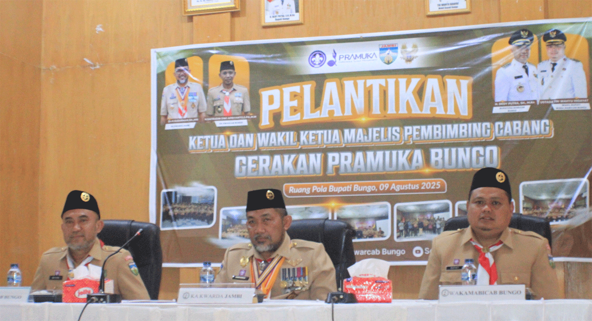 Ketua Kwartir Daerah (Kwarda) Gerakan Pramuka Jambi bersama Bupati dan Wakil Bupati Bungo