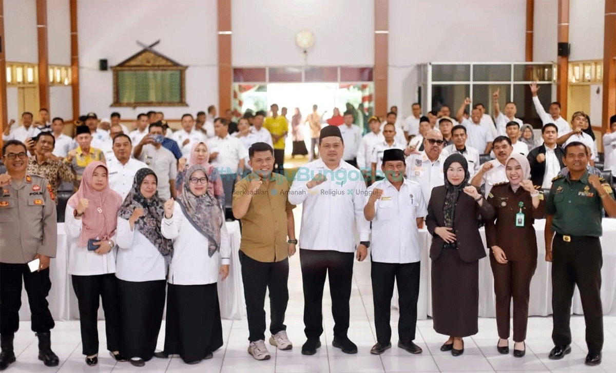 Foto bersama usai pembukaan