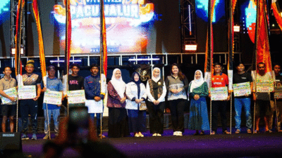 Hadiah Ratusan Juta Rupiah dan Kerbau untuk Sang Juara Pacu Jalur