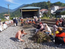 45 Delegasi Asing Akan ke Padang Panjang, Stasiun Kereta Api Dibersihkan